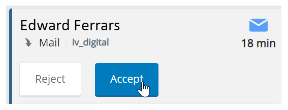 Un correo electrónico entrante. Muestra el nombre del contacto, el icono de correo electrónico, el tiempo de espera y los botones de rechazo y aceptación.