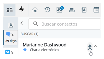 El cursor se desplaza sobre el icono de Fusionar junto a tarjeta de cliente para Marianne Dashwood, Chat.