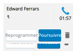 Un engagement dans le menu des interactions, avec le nom du contact, des boutons pour Reprogrammer et Poursuivre, et une icône en forme de corbeille pour Supprimer.