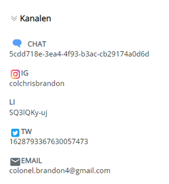 De sectie Kanalen is uitgevouwen en toont de gegevens van het contact voor Facebook, e-mail, Instagram, chat en sms.