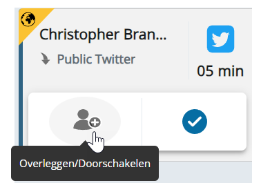 Een actieve Twitter-interactie De cursor beweegt over het pictogram Doorschakelen: een persoon met een plus-teken.