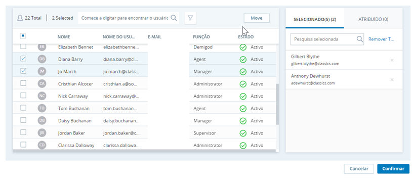 Uma captura de tela de usuários selecionados na seção Selecionados da página Adicionar usuários de um grupo.