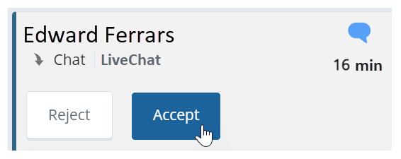 Um chat de entrada. Mostra o nome do contato, o ícone de chat e os botões rejeitar e aceitar.