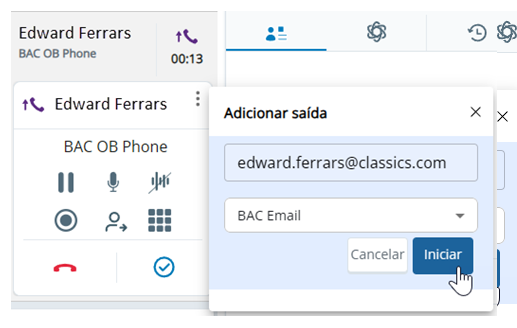 Mais > Adicionar saída foi clicado. No pop-up exibido, o agente inseriu um e-mail e selecionou uma competência.